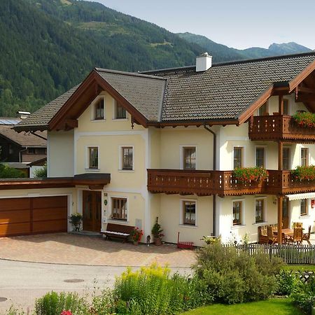 Gaestehaus Brigitte Радштадт Екстер'єр фото